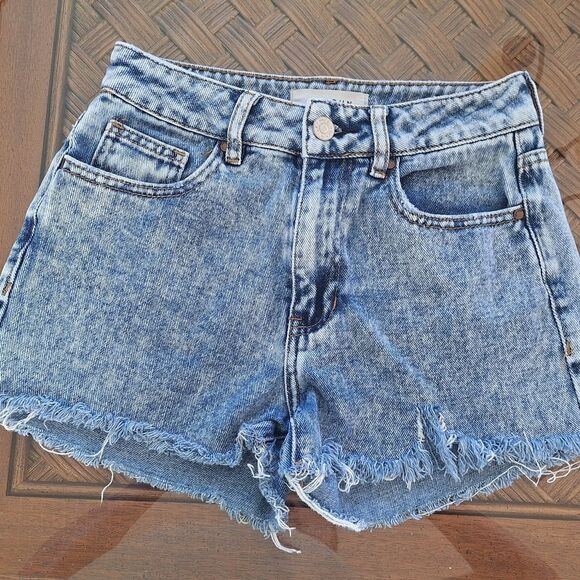 Pacsun Mom Jean Shorts Distressed Blue Denim with Frayed Hem size 23" - Picture 11 of 11